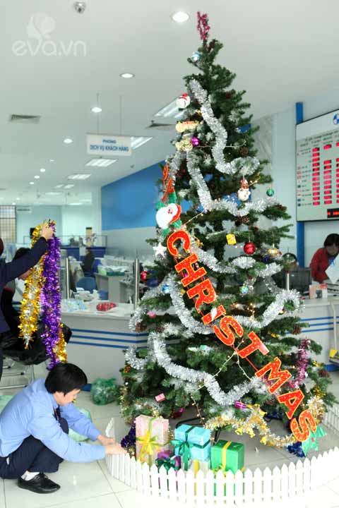 văn phòng trang trí đón noel ấn tượng nhất HN-1