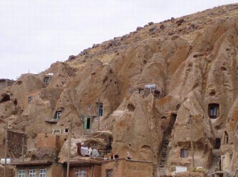 Những ngôi nhà lý tưởng nằm trong lòng đất-Kandovan, Iran