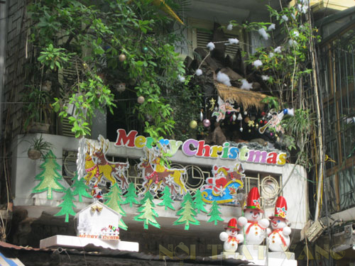 Trang trí màu sắc trong nhà đón noel-5